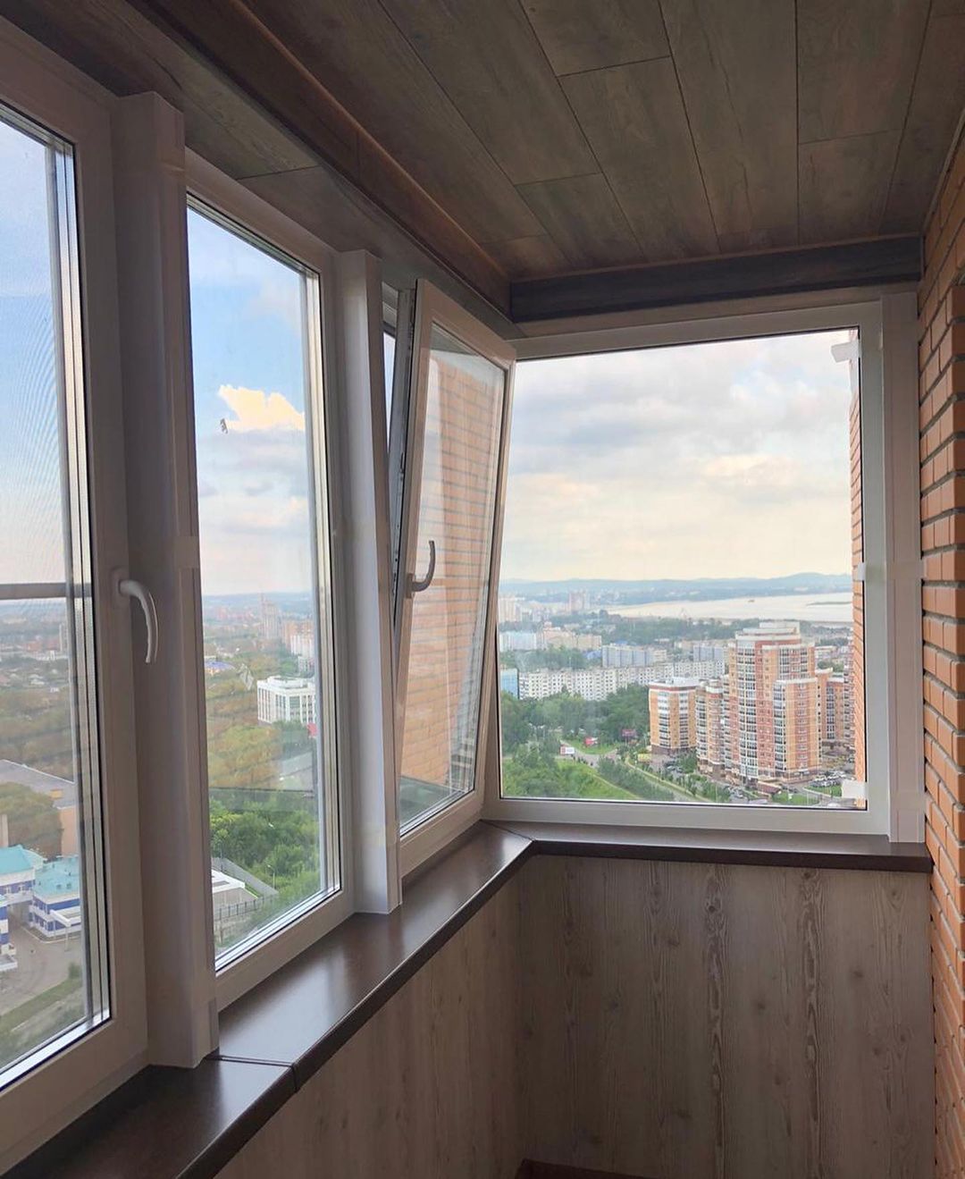 Панорама - пластиковые окна и ремонт балконов